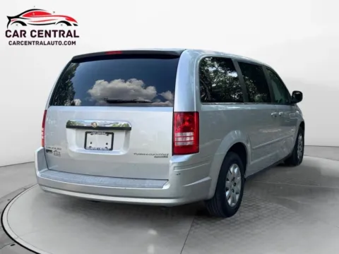 More photos of 2009 Chrysler Town & Country LX Minivan 4D at Car Central Wallingford, CT