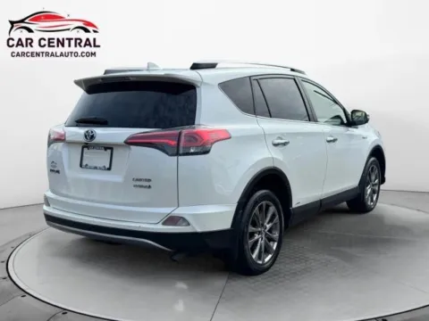 More photos of 2017 Toyota RAV4 Hybrid Limited at Car Central Wallingford, CT