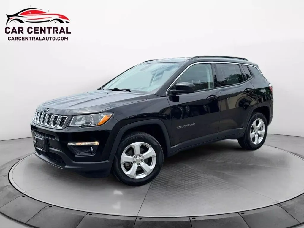Black 2018 Jeep Compass Latitude Sport Utility 4D for sale in Wallingford, CT