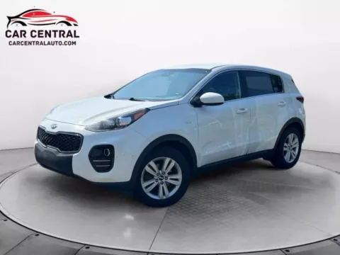 White 2018 Kia Sportage LX for sale in Wallingford, CT