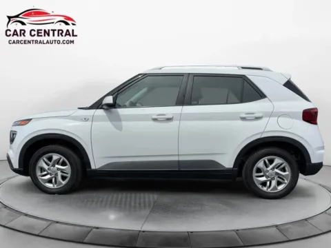 Photos of 2020 Hyundai Venue SEL Sport Utility 4D for sale in Wallingford, CT at Car Central Wallingford