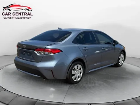 More photos of 2020 Toyota Corolla LE Sedan 4D at Car Central Wallingford, CT