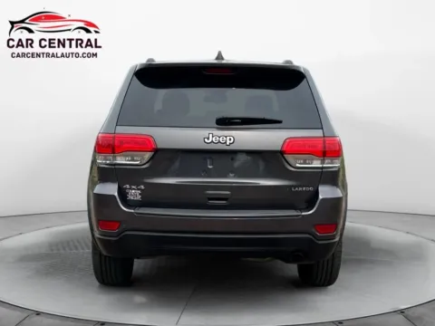 More photos of 2016 Jeep Grand Cherokee Laredo Sport Utility 4D at Car Central Wallingford, CT