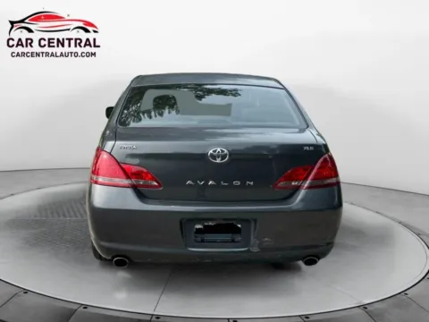 More photos of 2008 Toyota Avalon XLS Sedan 4D at Car Central Wallingford, CT