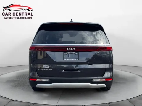 More photos of 2022 Kia Carnival LX Minivan 4D at Car Central Wallingford, CT