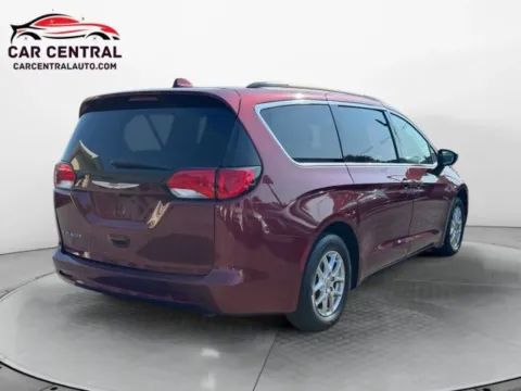 More photos of 2020 Chrysler Voyager LXI at Car Central Wallingford, CT