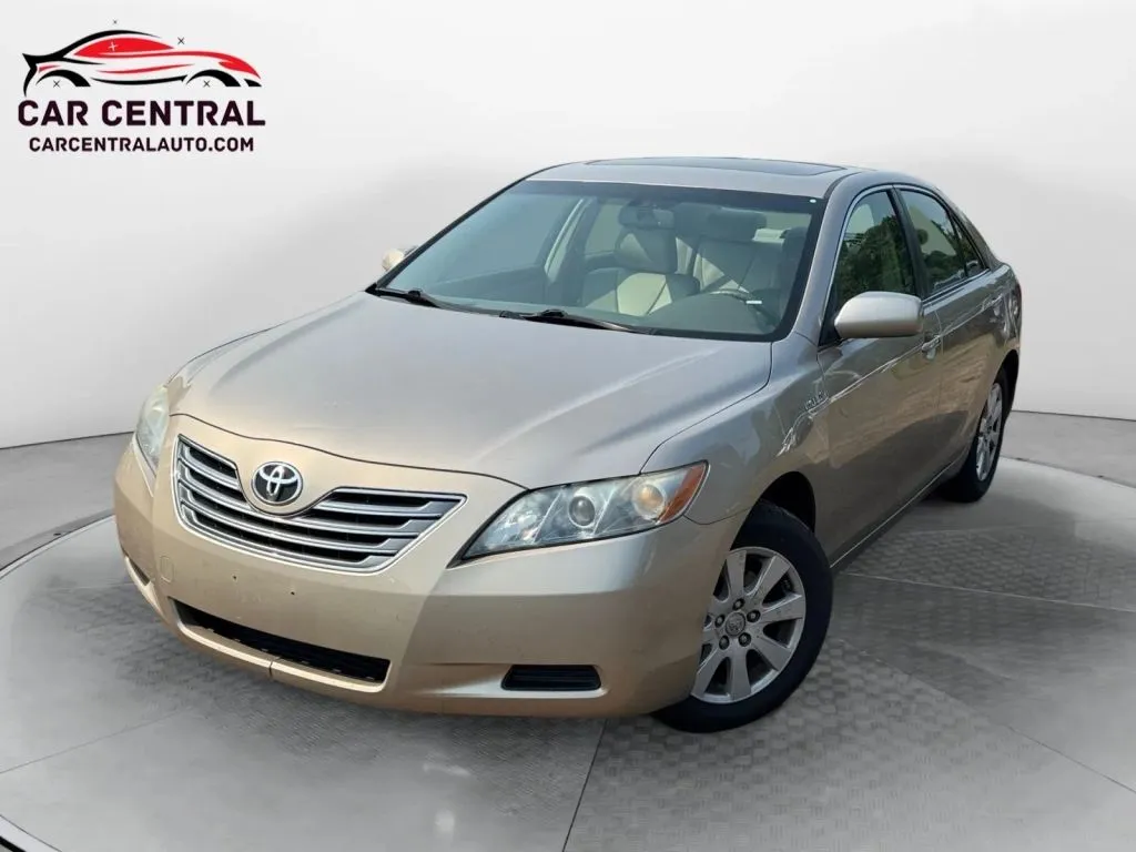 Gold 2007 Toyota Camry Hybrid Sedan 4D for sale in Wallingford, CT