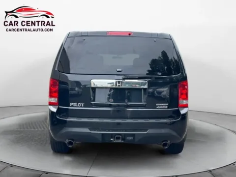 More photos of 2015 Honda Pilot SE Sport Utility 4D at Car Central Wallingford, CT