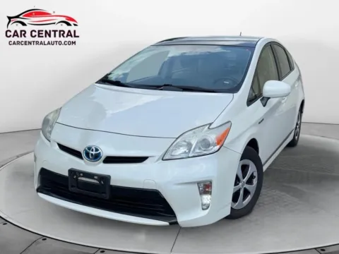 White 2013 Toyota Prius Four Hatchback 4D for sale in Wallingford, CT