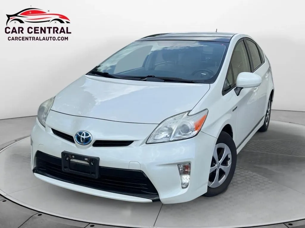 White 2013 Toyota Prius Four Hatchback 4D for sale in Wallingford, CT