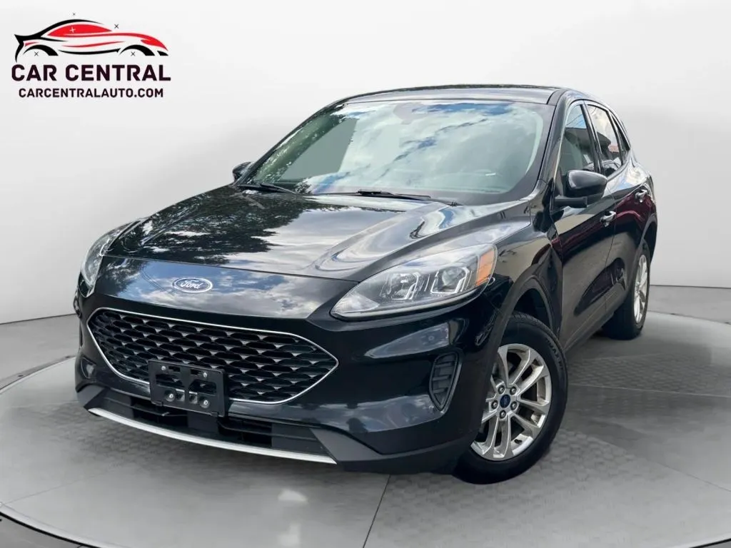 Black 2020 Ford Escape SE Sport Utility 4D for sale in Wallingford, CT