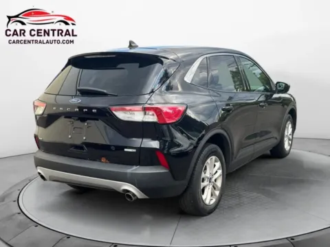 More photos of 2020 Ford Escape SE Sport Utility 4D at Car Central Wallingford, CT