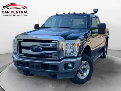 Green 2016 Ford F350 Super Duty Super Cab XLT Pickup 4D 6 3/4 ft for sale in Wallingford, CT