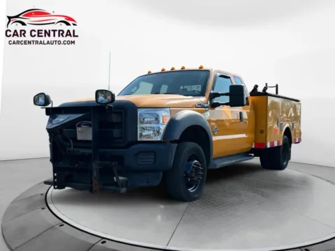 Silver 2016 Ford F550 Super Duty Super Cab & Chassis XLT 162' W.B. 4D for sale in Wallingford, CT