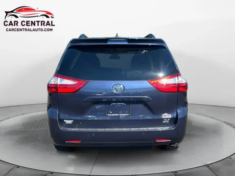 More photos of 2018 Toyota Sienna Limited Premium Minivan 4D at Car Central Wallingford, CT