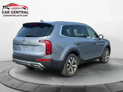 More photos of 2020 Kia Telluride S Sport Utility 4D at Car Central Wallingford, CT