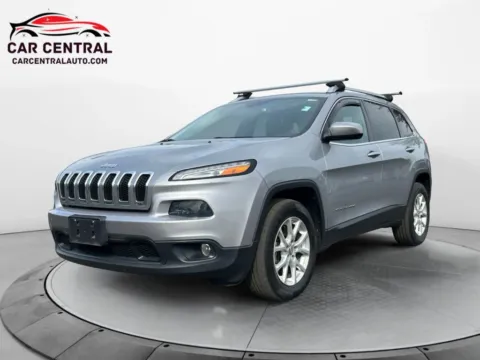 Silver 2014 Jeep Cherokee Latitude Sport Utility 4D for sale in Wallingford, CT