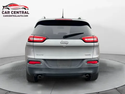 More photos of 2014 Jeep Cherokee Latitude Sport Utility 4D at Car Central Wallingford, CT