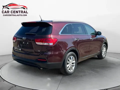 More photos of 2018 Kia Sorento LX Sport Utility 4D at Car Central Wallingford, CT