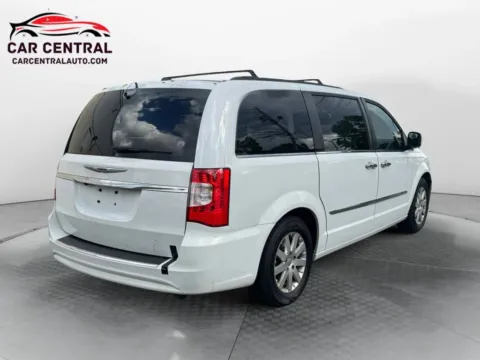 More photos of 2016 Chrysler Town & Country Touring Minivan 4D at Car Central Wallingford, CT