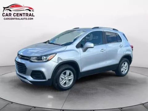 Silver 2017 Chevrolet Trax LT for sale in Wallingford, CT