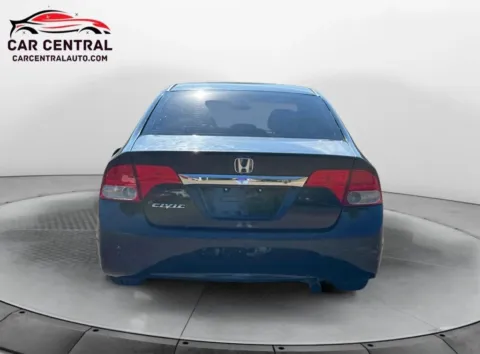 More photos of 2010 Honda Civic LX at Car Central Wallingford, CT