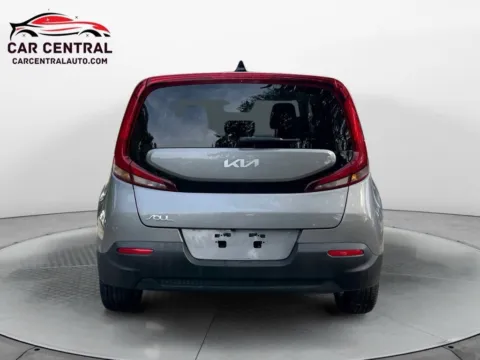 More photos of 2022 Kia Soul LX at Car Central Wallingford, CT