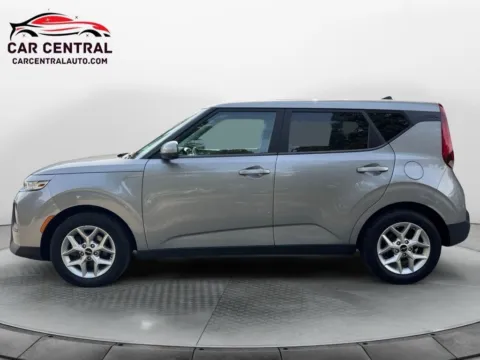 Photos of 2022 Kia Soul LX for sale in Wallingford, CT at Car Central Wallingford