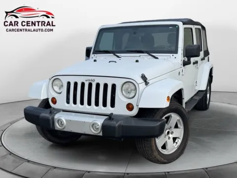 White 2012 Jeep Wrangler Unlimited Sahara for sale in Wallingford, CT