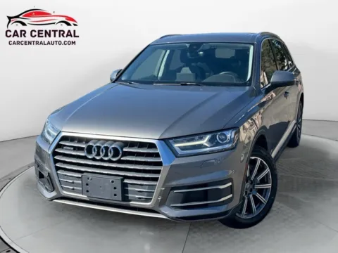 Silver 2017 Audi Q7 2.0T Premium Plus for sale in Wallingford, CT