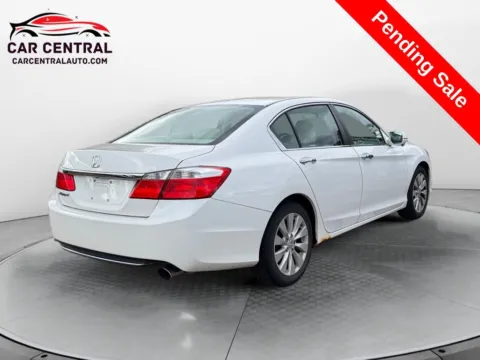 More photos of 2013 Honda Accord EX at Car Central Wallingford, CT