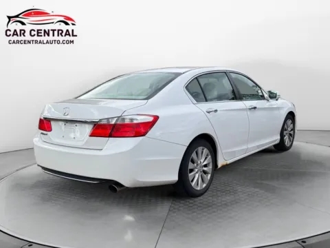 More photos of 2013 Honda Accord EX at Car Central Wallingford, CT
