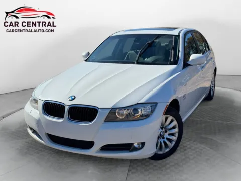 White 2009 BMW 3 Series 328i xDrive for sale in Wallingford, CT