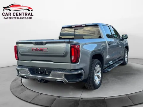 More photos of 2020 GMC Sierra 1500 SLT at Car Central Wallingford, CT