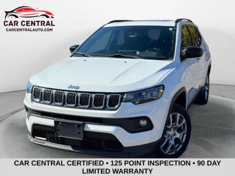 White 2023 Jeep Compass Latitude Lux for sale in Wallingford, CT