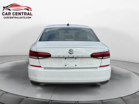 More photos of 2021 Volkswagen Passat 2.0T SE at Car Central Wallingford, CT