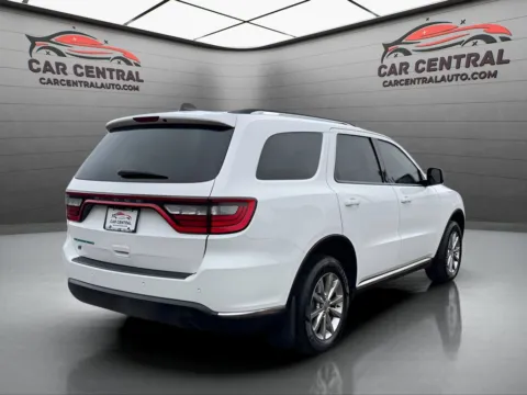 More photos of 2018 Dodge Durango SXT at Car Central Wallingford, CT