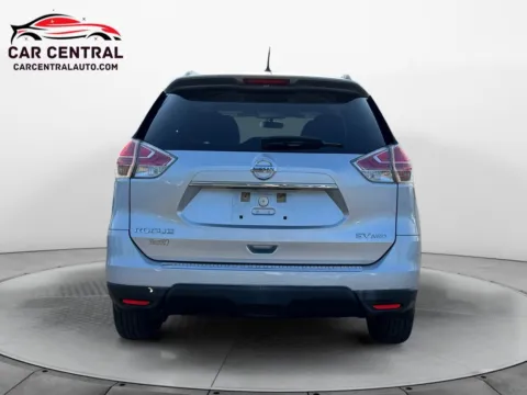 More photos of 2016 Nissan Rogue SV at Car Central Wallingford, CT