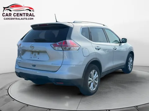 More photos of 2016 Nissan Rogue SV at Car Central Wallingford, CT