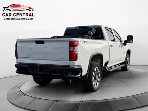 More photos of 2022 Chevrolet Silverado 2500HD Custom at Car Central Wallingford, CT