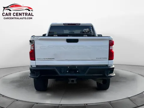 More photos of 2022 Chevrolet Silverado 2500HD Custom at Car Central Wallingford, CT