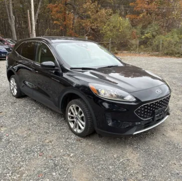 More photos of 2020 Ford Escape SE at Car Central Wallingford, CT