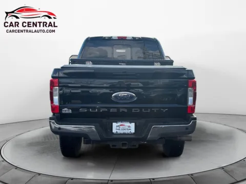 More photos of 2017 Ford F-250SD Lariat at Car Central Milford, CT