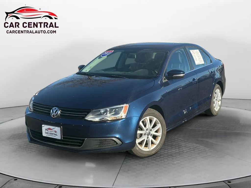 2013 Volkswagen Jetta SE's photo