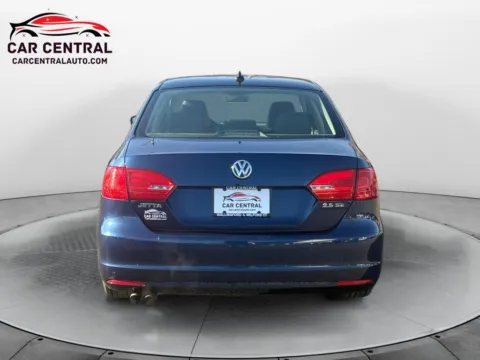 More photos of 2013 Volkswagen Jetta 2.5L SE at Car Central Milford, CT