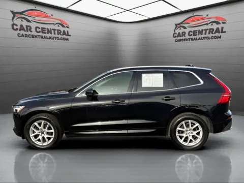 Photos of 2018 Volvo XC60 T5 Momentum for sale in Milford, CT at Car Central Milford