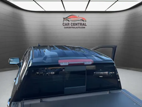 More photos of 2019 GMC Sierra 1500 SLT at Car Central Milford, CT