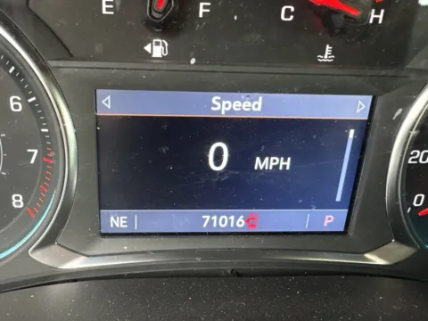 More photos of 2023 Chevrolet Traverse LT Cloth at Car Central Milford, CT