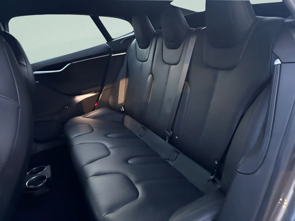 2017 Tesla Model S 90D - Photo 15