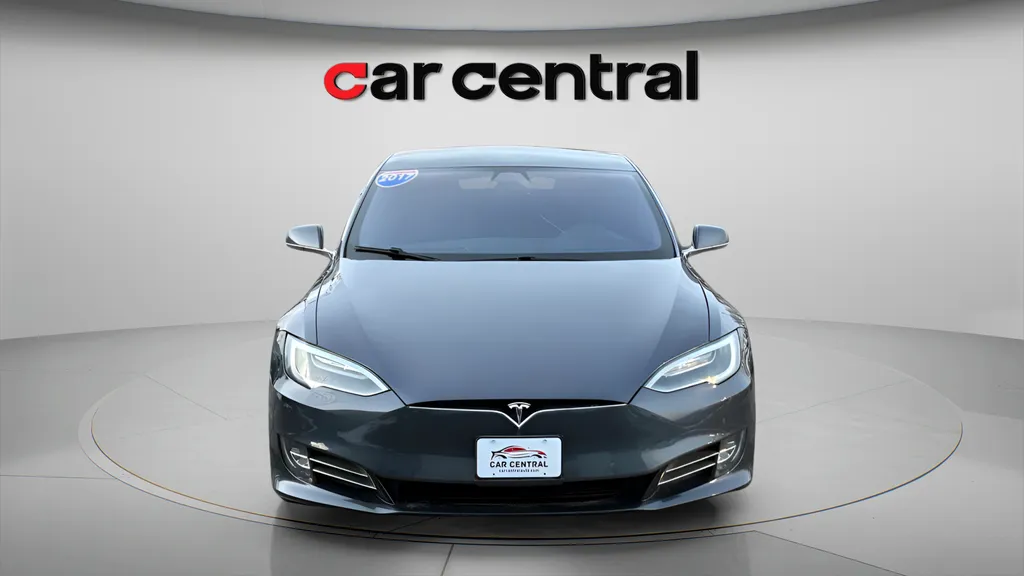 2017 Tesla Model S 90D - Photo 8